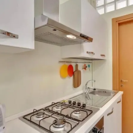 L'orchidea Rooms, Cucina E Bagno In Comune Konukevi