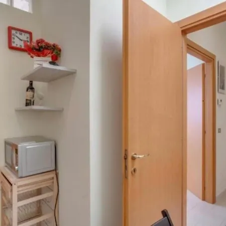 L'orchidea Rooms, Cucina E Bagno In Comune Konukevi Sammichele Di Bari