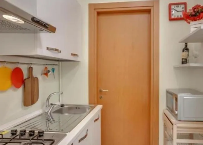 L'orchidea Rooms, Cucina E Bagno In Comune Konukevi Sammichele Di Bari